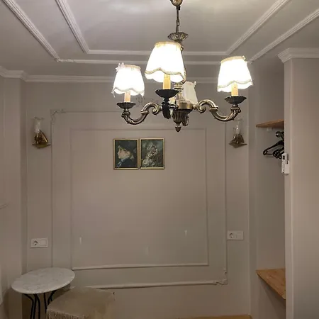 Апартаменты Balat Tarihin Icinden Pink 1 *