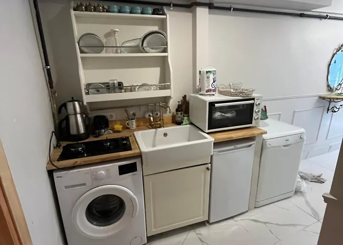 Apartment Balat Tarihin Icinden Pink 1 Istanbul