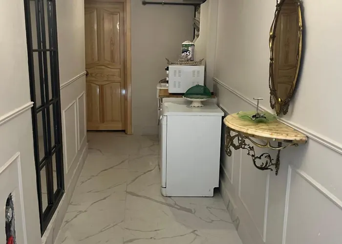 Balat Tarihin Icinden Pink 1