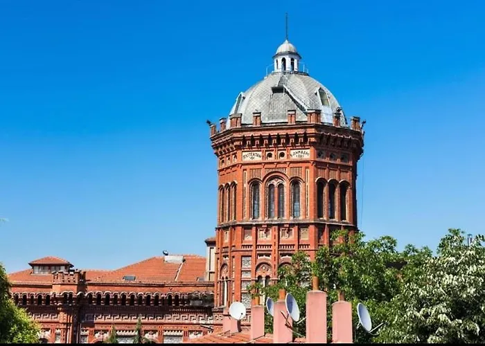 Balat Tarihin Icinden Pink 1